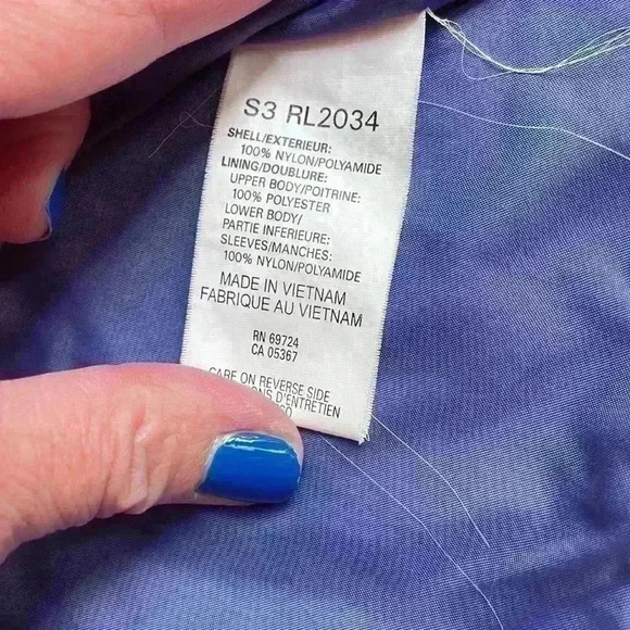 Vintage hooded Columbia women's rain jacket in color block blues - Picture 8 of 9